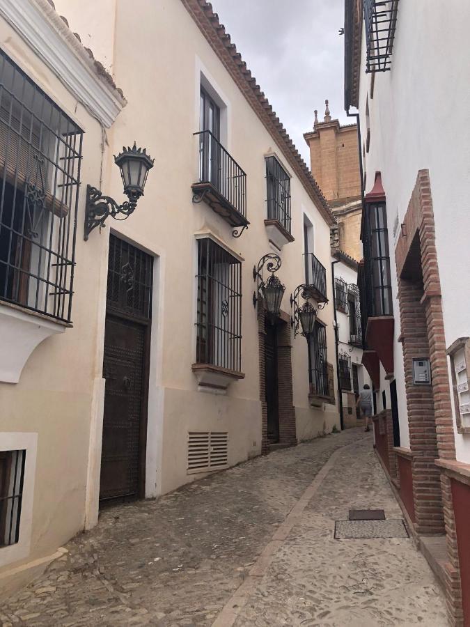 Stylish 3 Bed House 2 Bathrooms, With Patio, Roof Terrace And Communal Pool 5 Minutes Away From The Beautiful Spanish White Village Of Casares Pueblo And Only 20 Mins From The Sea المظهر الخارجي الصورة